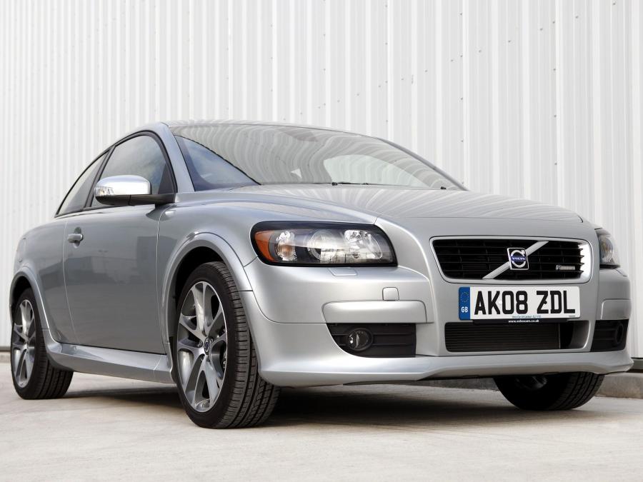  Volvo C30 R-Design 2008 года  (UK) (фото 18 из 21)